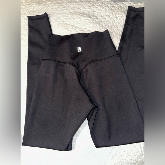 Buffbunny Leggings - Picture 3 of 3